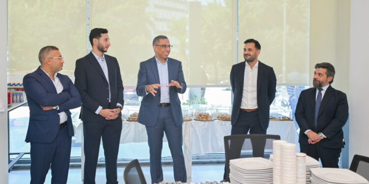 كود 81 تعزز حضورها الإقليمي بافتتاح مكتب جديد في مصر