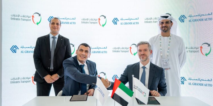 جيتكس 2024.. مواصلات الإمارات تعلن عن تجارب رائدة لشحن السيارات الكهربائية