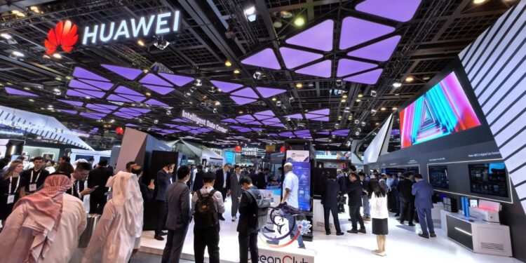 هواوي تنظم قمة التحول الرقمي والذكي الصناعي في جيتكس 2024