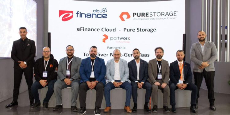 إي فاينانس تعزز شراكتها مع Pure Storage لتقديم حلول تخزين البيانات