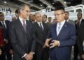 Cairo ICT 2024.. وزير الاتصالات يزور جناح هواوي