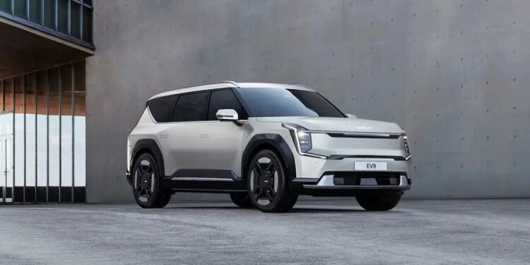 سعر كيا Ev9 الكهربائية الجديدة