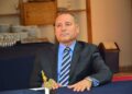 محافظ القاهرة يستعرض تقريرًا بشأن تنظيم وفعاليات المنتدى الحضري العالمي