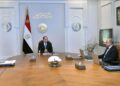 الرئيس السيسي يجتمع مع رئيس الوزراء ووزيرا الكهرباء والبترول