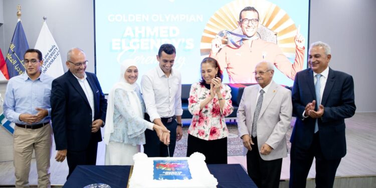 مصر للمعلوماتية تهنئ الطالب أحمد الجندي لتصدره فوربس وتتويجه أفضل لاعب بالعالم