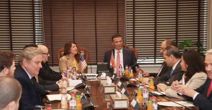 وزير الزراعة يبحث مع سفيرة أمريكا بالقاهرة العلاقات الزراعية الثنائية بين البلدين