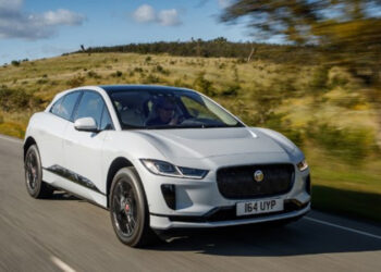 جاجوار تعيد شراء سياراتها I-Pace من العملاء لهذا السبب
