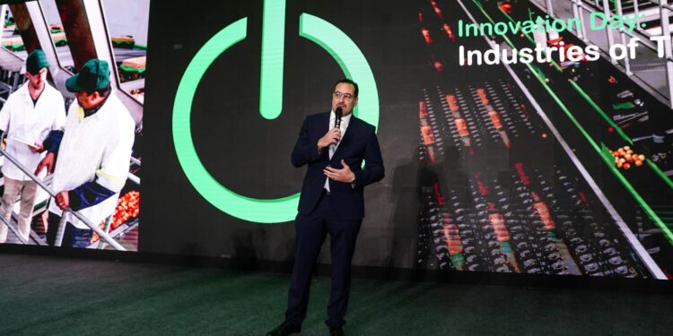 شنايدر إلكتريك تستعرض أحدث برمجيات AVEVA منصة EcoStruxure Automation Expert