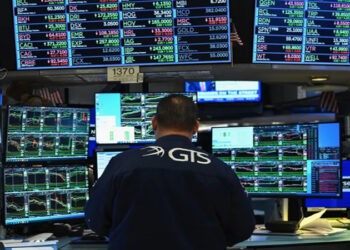 “إس آند بي 500″ و”ناسداك” يسجلان ارتفاعات قياسية جديدة