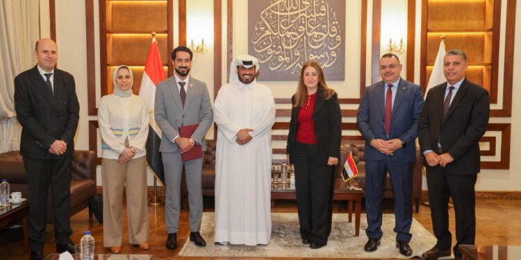 “رئيس البريد المصري” تستقبل “الرئيس التنفيذي للعمليات بالبريد القطري”.. بهدف تعزيز سبل التعاون المشترك