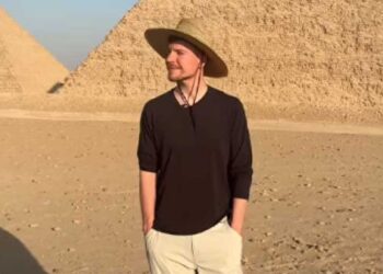 السياحة تنفي ما يتردد حول تأجير اليوتيوبر الأمريكي الشهير Mr Beast لمنطقة أهرامات الجيزة