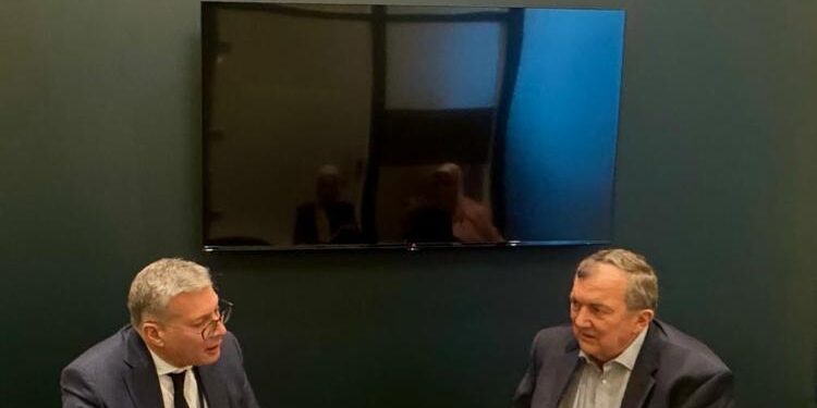 باريك جولد ترغب في الاستثمار في مناطق مصرية جديدة لتعدين الذهب