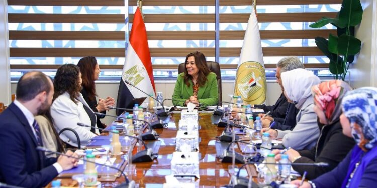 وزيرة التنمية تبحث مع الرئيس التنفيذي لهيئة فولبرايت مصر مجالات التعاون المشترك بين الجانبين