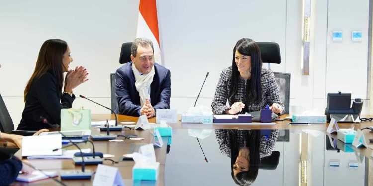 وزيرة التخطيط تستقبل السفير الفرنسي ومسئولي الوكالة الفرنسية للتنمية لمناقشة ملفات الشراكة الاقتصادية الجارية بين البلدين