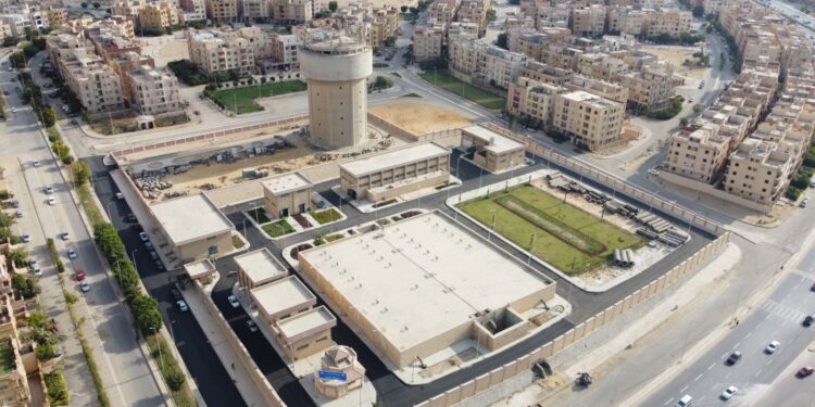 وزير الإسكان يتابع موقف المشروعات السكنية والمرافق والمحطات بمدينة القاهرة الجديدة.. وما تم إنجازه بعام 2024