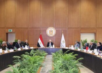 وزير التعليم العالي يترأس الجلسة الأولى لاجتماع مجلس المراكز والمعاهد والهيئات البحثية للعام 2025