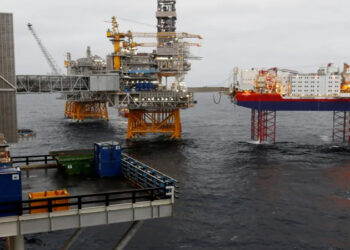 82.33 دولار للبرميل.. تعرف على أسعار النفط بالأسواق العالمية