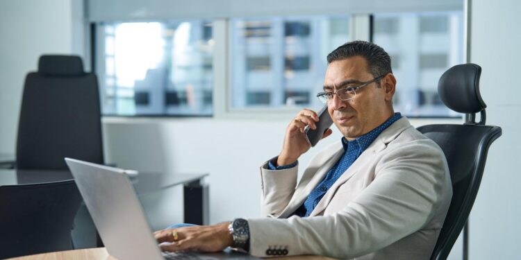 إي آند تطلق خدمة مكالمات الواي فاي لتجربة اتصال أكثر جودة ومرونة