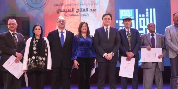 وزير الثقافة يُكرم صناع الهوية المصرية خلال النسخة الأولى من “يوم الثقافة” بدار الأوبرا