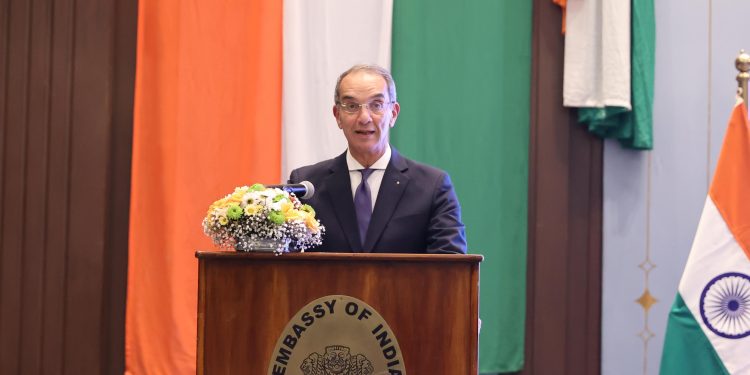 وزير الاتصالات يلقى كلمة فى احتفالية سفارة الهند بالقاهرة بمناسبة عيد جمهورية الهند الـ76