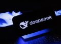 بوليتيكو: صعود تطبيق “DeepSeek” الصينى يهدد الولايات المتحدة وأوروبا