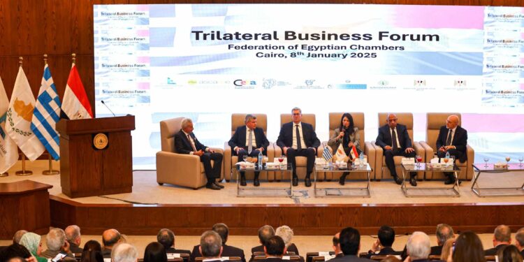 وزير البترول : العمل التكاملي بين مصر وقبرص واليونان مفتاح استغلال إمكانيات الغاز بشرق المتوسط