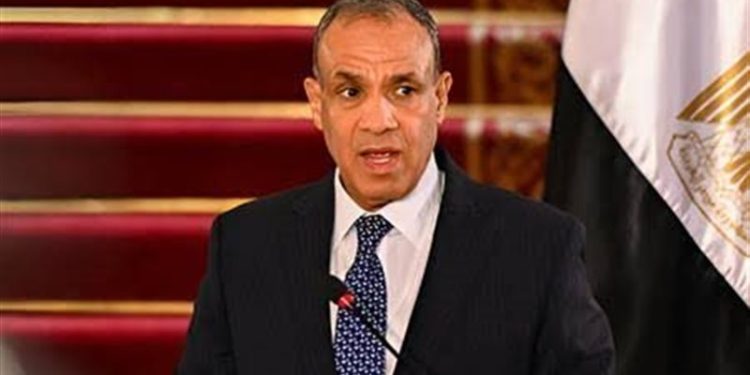 وزير الخارجية يؤكد التوافق العربى الكامل على مسألة رفض تهجير الفلسطينيين