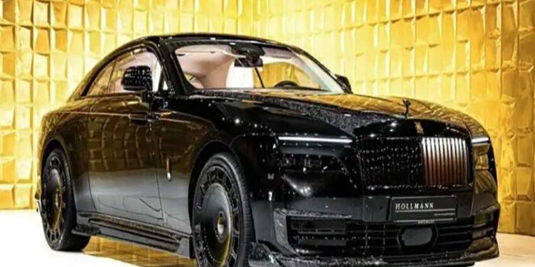 سيارة رولز رويس سبيكتر بلاك بادج بالسعر والمواصفات