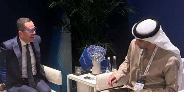 وزير الاستثمار يلتقي وزير الدولة للتجارة الخارجية الإماراتي لبحث سبل تعزيز العلاقات الاقتصادية بين البلدين