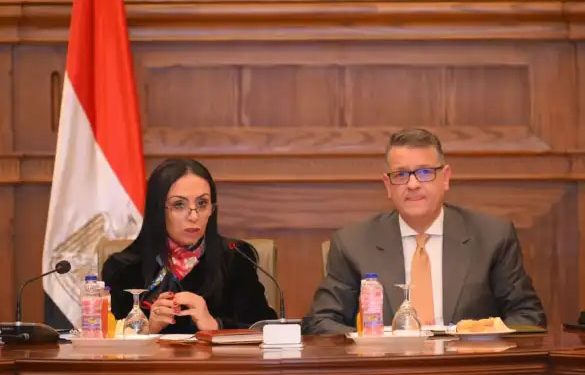 وزيرة التضامن: أكثر من ٣ مليارات جنيه شهريا لمستفيدي تكافل وكرامة