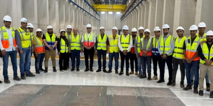 وزير الإسكان يزور مشروع سد ومحطة كهرباء “جوليوس نيريرى” لتوليد الطاقة بدولة تنزانيا الاتحادية