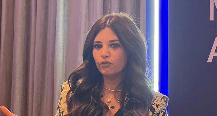 ميرنا عارف: ثورة الذكاء الاصطناعي تعيد تشكيل الاقتصاد وتخلق فرصًا جديدة