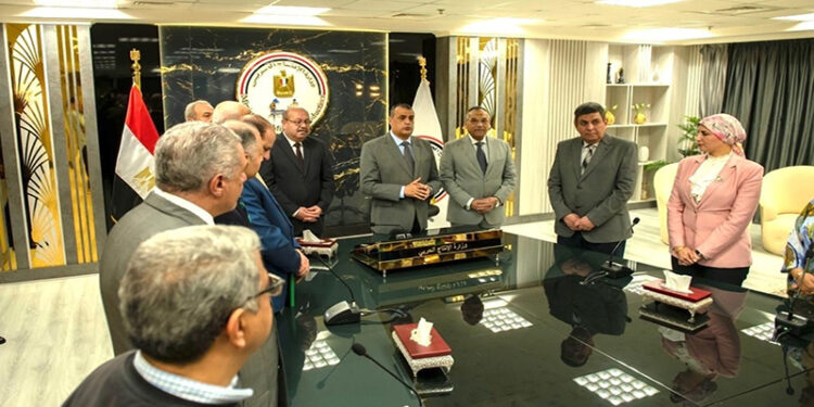 وزير الإنتاج الحربي : الصناعة هي الداعم الأهم للاقتصاد.. ونتطلع لتحقيق المزيد من الإنجازات