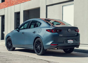 مازدا 3 كاربون إديشن 2025 الجديدة