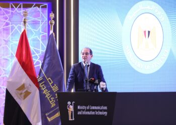 وزيرا الاتصالات والمالية يشهدان الملتقى الثانى للمهنيين المستقلين