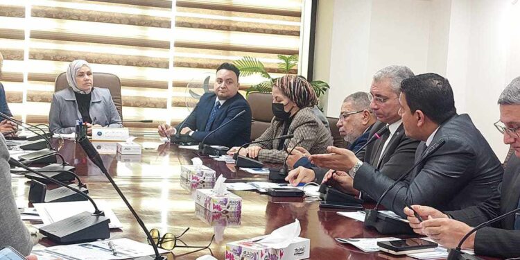 الضرائب تناقش مع ممثلي النقابات المهنية الاستفادة من التسهيلات الجديدة