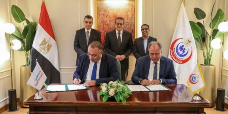 سيمنز هيلثينيرز تتعاون مع الصحة لإنشاء أول مركز لتطوير وتحديث أجهزة الأشعة بالشرق الأوسط