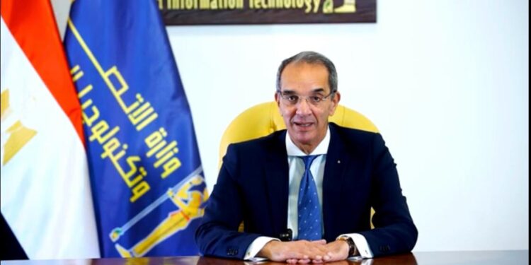 وزير الاتصالات: التكنولوجيا الرقمية الأداة الأكثر تأثيرًا وقدرة على مجابهة التحديات