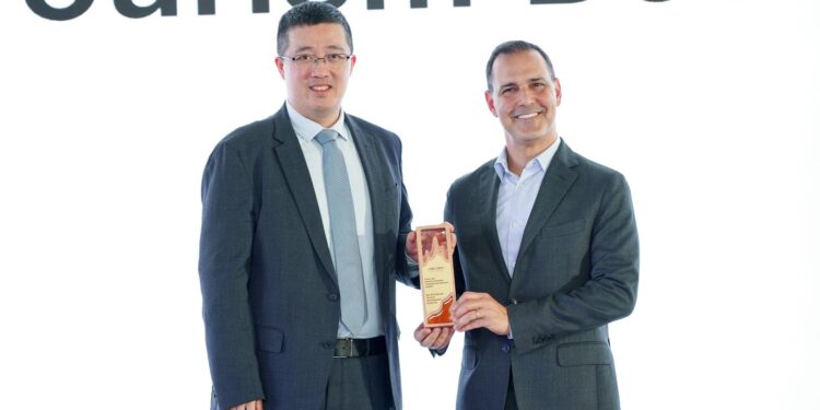 هواوي وهيئة رأس الخيمة لتنمية السياحة يعلنان عن نجاحات تعاونهما لتعزيز السياحة