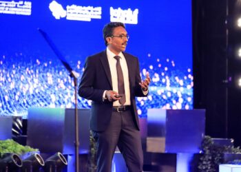 زوهو تطلق منصة بروجيكتس بلاس الذكية المدعومة بالذكاء الاصطناعي