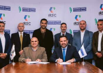 IRSC توقع اتفاقية شراء طاقة مع الشركة العربية للأسمنت لتوفير امدادات طويلة الأجل من الطاقة المتجددة