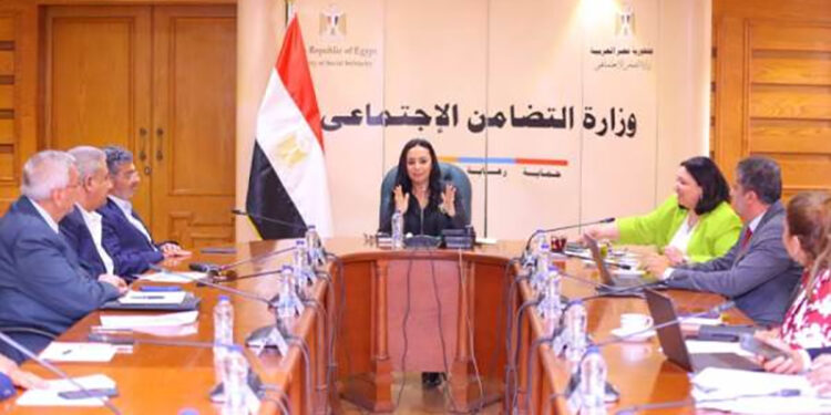 وزيرة التضامن تترأس اجتماع مجلس إدارة صندوق دعم الصناعات الريفية والبيئية