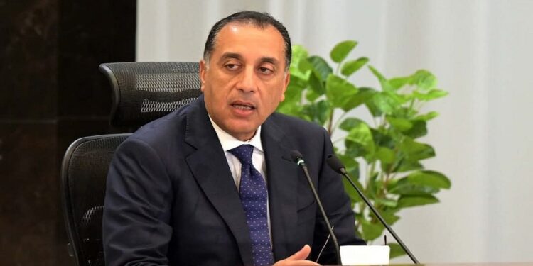 رئيس الوزراء يبدأ جولة تفقدية بمشروعات جهاز مستقبل مصر للتنمية المستدامة