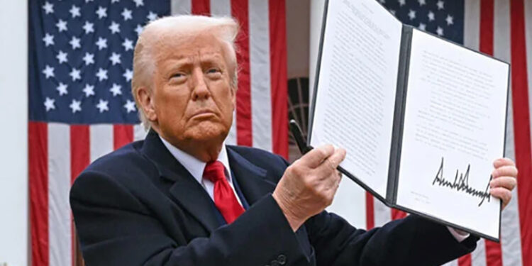 بعد رسوم ترامب الجمركية.. خبير: الاقتصاد الأمريكى سيشهد موجة تضخمية خلال الفترة المقبلة