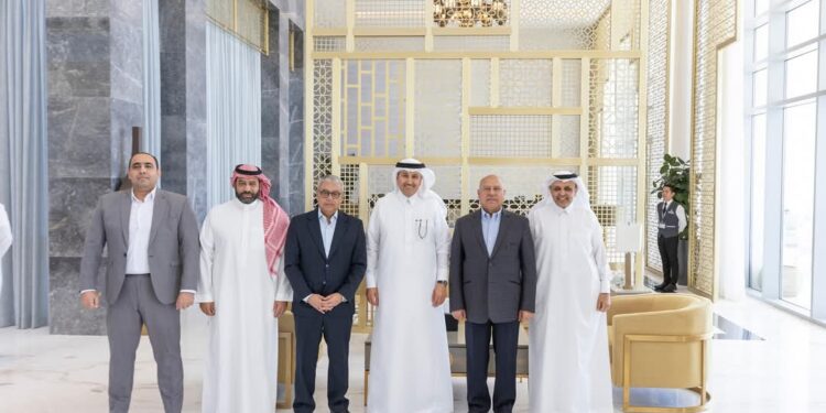 وزير الصناعة والنقل ونظيره السعودي يتفقدان مشروع نيوم