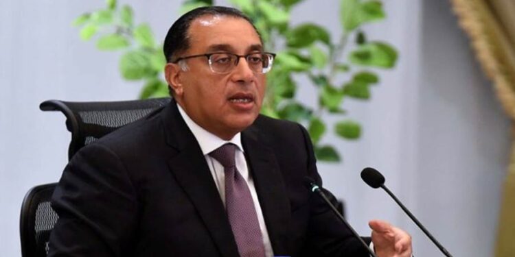 رئيس الوزراء يُتابع جهود اللجنة الطبية العليا والاستغاثات بمجلس الوزراء خلال الربع الأول من عام 2025