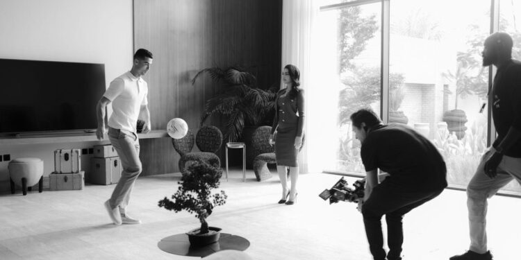 سوشال كلينك تطلق حملة أرويا بمشاركة كريستيانو وجورجينا