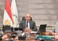 وزير الري يتابع حالة المنظومة المائية وتطهيرات الترع والاستعداد لفترة أقصى الإحتياجات المائية