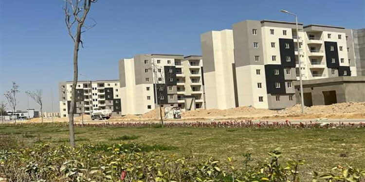 وزير الإسكان يتابع موقف تنفيذ المشروع السكني “ديارنا” المطروح للحجز حاليًا بمدينة بدر