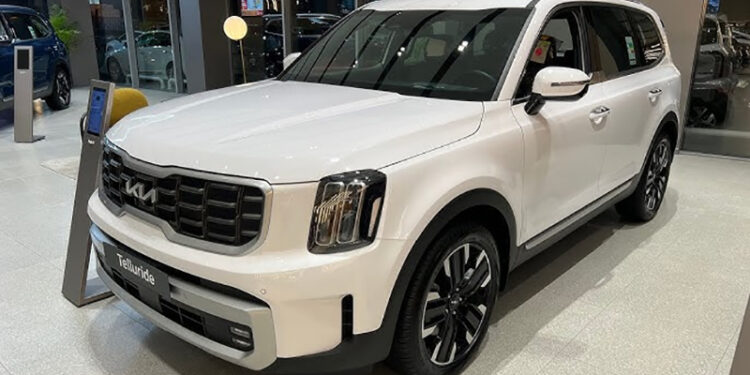 أسعار ومواصفات كيا تيلورايد موديل 2025 في السعودية